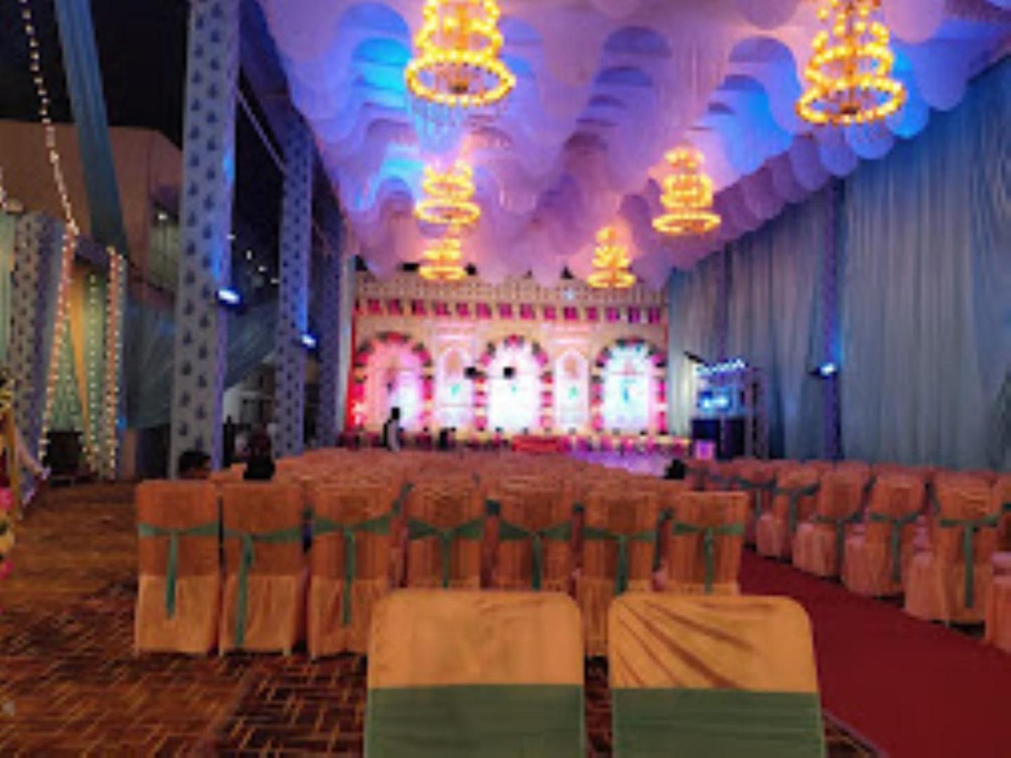 Guru Dev Palace Hotel & Lawn,Ayodhya Exteriör bild
